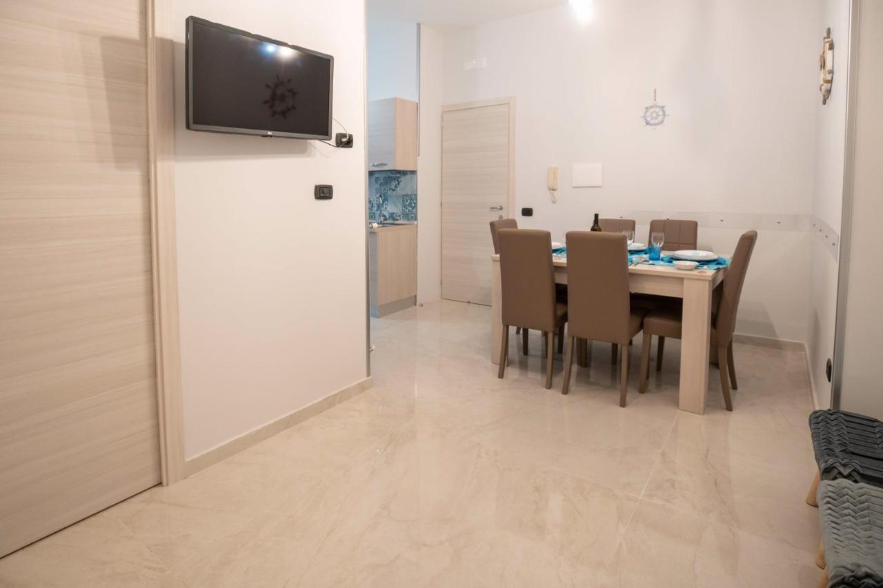 Apartamento New In! Syrenuse At Santa Lucia Nápoles Exterior foto